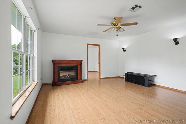 22488 E Carters Landing Road, Park Hill, OK 74451