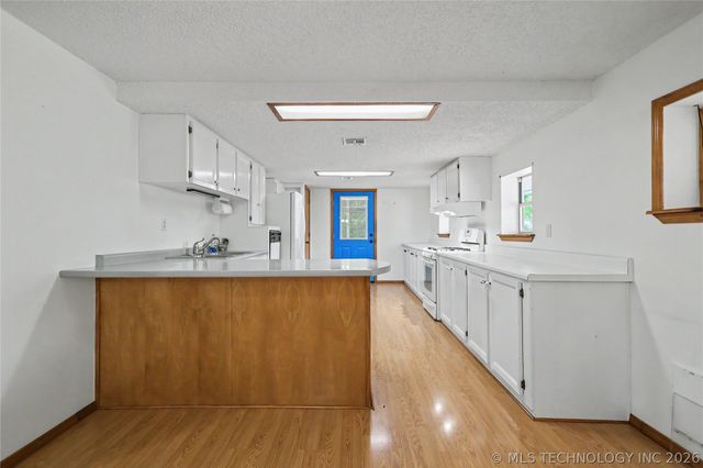 22488 E Carters Landing Road, Park Hill, OK 74451