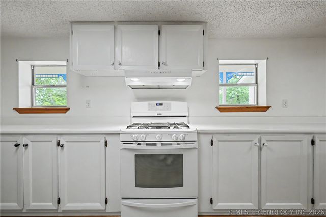 22488 E Carters Landing Road, Park Hill, OK 74451