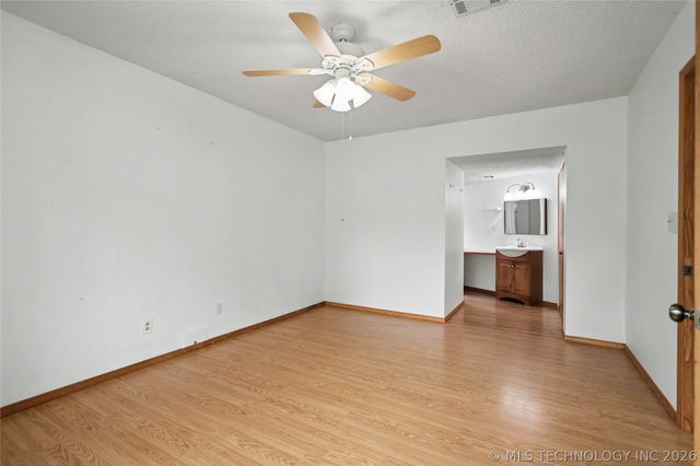 22488 E Carters Landing Road, Park Hill, OK 74451