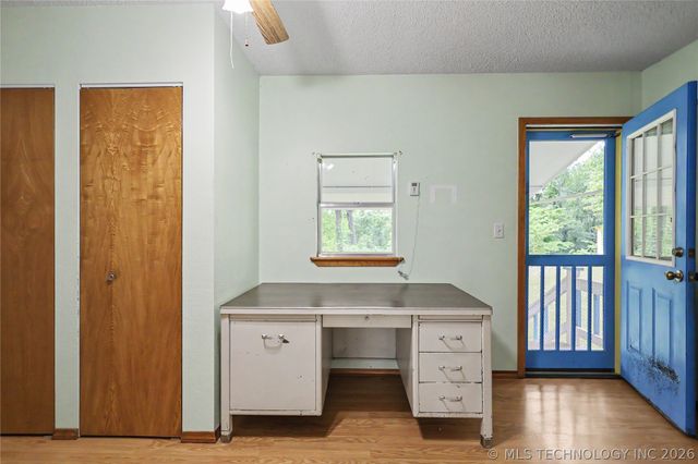 22488 E Carters Landing Road, Park Hill, OK 74451