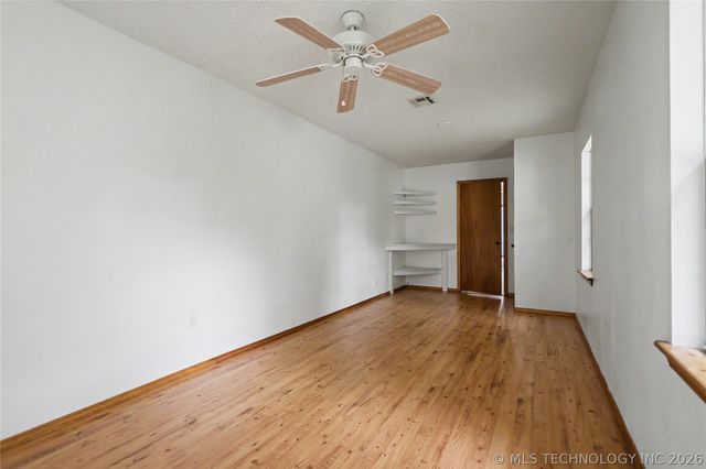 22488 E Carters Landing Road, Park Hill, OK 74451
