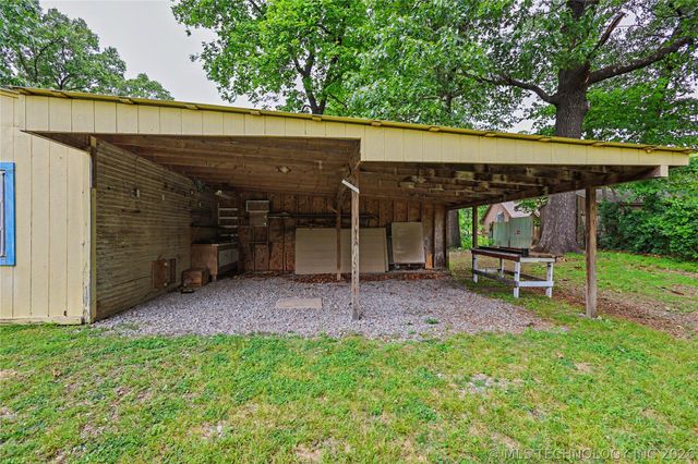 22488 E Carters Landing Road, Park Hill, OK 74451