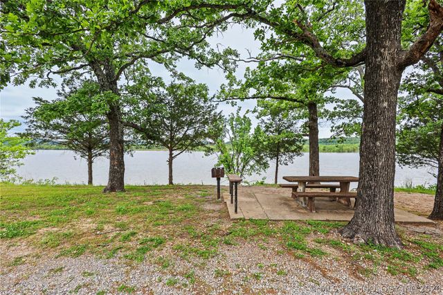22488 E Carters Landing Road, Park Hill, OK 74451