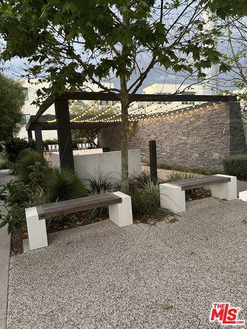 2913 Exposition Place 2, Los Angeles, CA 90018