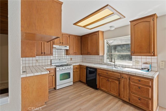 23561 Short Way, Crestline, CA 92325