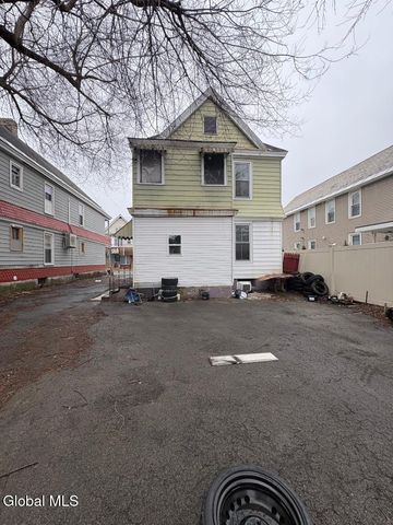 1723 Broadway, Schenectady, NY 12306