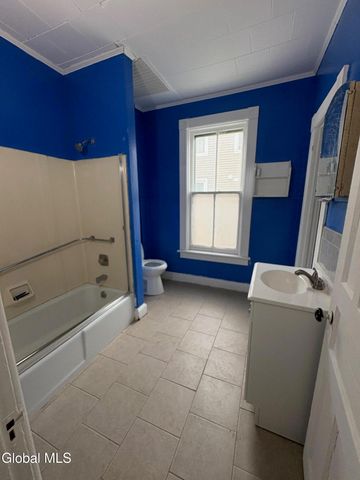 1723 Broadway, Schenectady, NY 12306