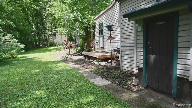 3057 Hillside Drive, Milford, MI 48380