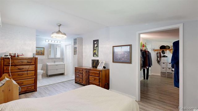 3057 Hillside Drive, Milford, MI 48380