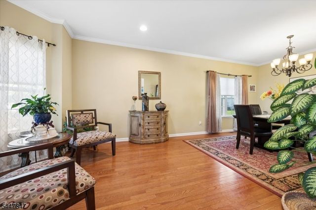 8 Hopkinson Ln, Franklin Twp., NJ 08873