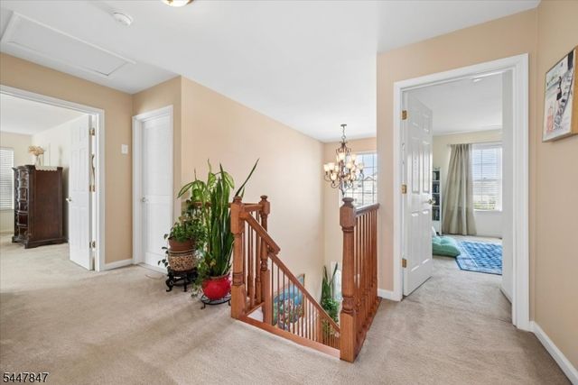 8 Hopkinson Ln, Franklin Twp., NJ 08873