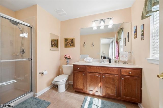 8 Hopkinson Ln, Franklin Twp., NJ 08873