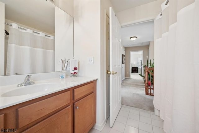 8 Hopkinson Ln, Franklin Twp., NJ 08873
