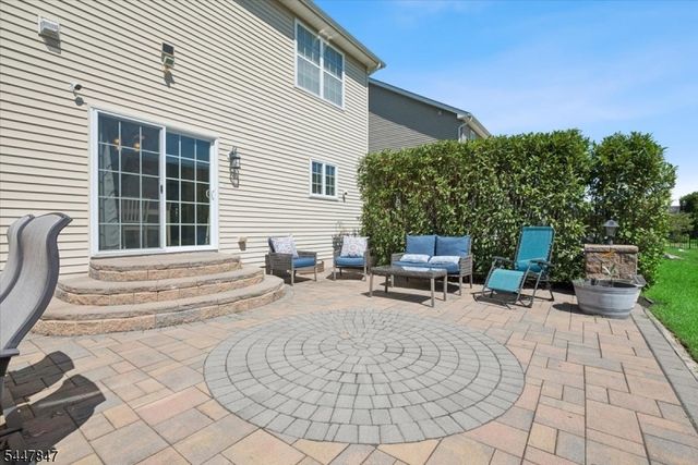 8 Hopkinson Ln, Franklin Twp., NJ 08873