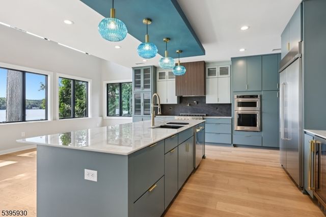 12 Rocky Point Rd, West Milford Twp., NJ 07421