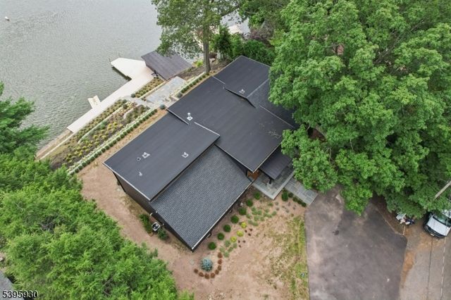 12 Rocky Point Rd, West Milford Twp., NJ 07421