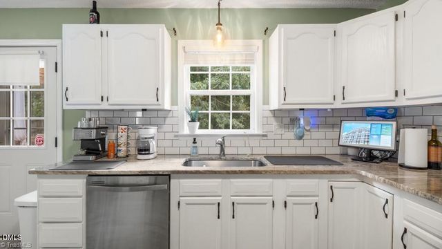 970 Winterside Lane, Winston-salem, NC 27101