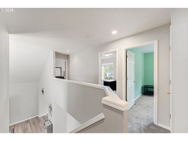 14610 Nw DAWNWOOD Dr, Portland, OR 97229