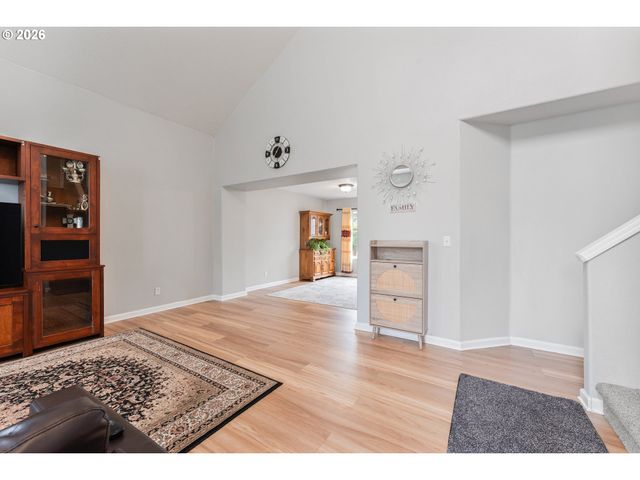 14610 Nw DAWNWOOD Dr, Portland, OR 97229