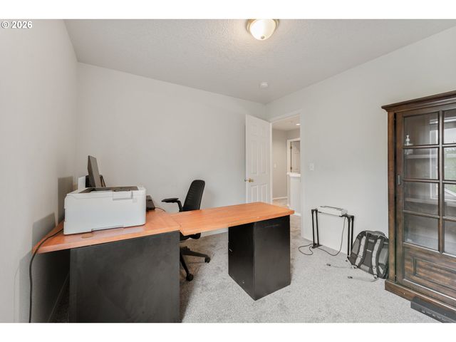 14610 Nw DAWNWOOD Dr, Portland, OR 97229