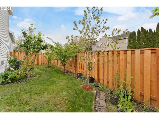 14610 Nw DAWNWOOD Dr, Portland, OR 97229