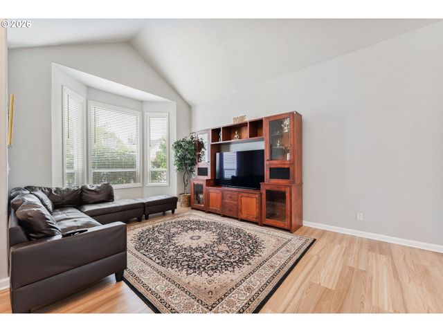 14610 Nw DAWNWOOD Dr, Portland, OR 97229