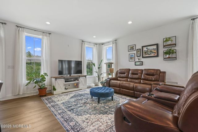 170 Mustang Drive, Manalapan, NJ 07726