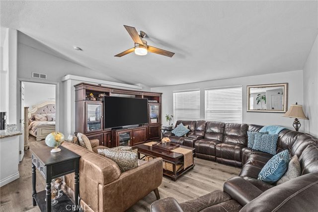 1550 Rimpau 129, Corona, CA 92881