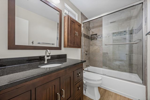 3211 Canter LN, Austin, TX 78759
