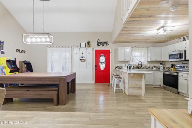 3401 Mountain Overlook Way, Sevierville, TN 37876