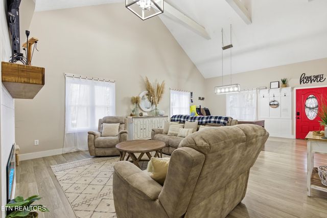 3401 Mountain Overlook Way, Sevierville, TN 37876