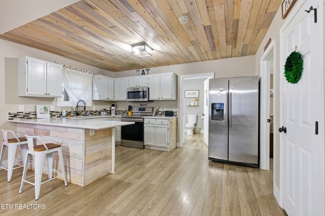 3401 Mountain Overlook Way, Sevierville, TN 37876