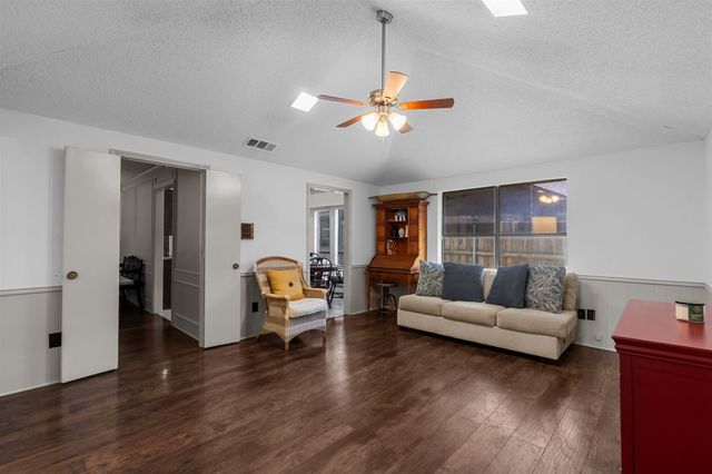 309 Faircrest Drive, Garland, TX 75040