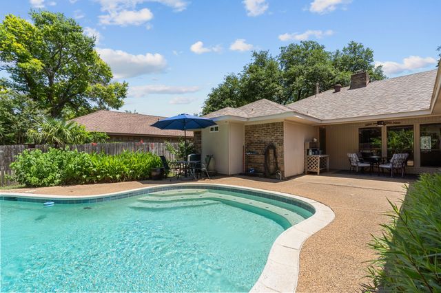 309 Faircrest Drive, Garland, TX 75040