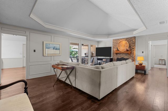 309 Faircrest Drive, Garland, TX 75040