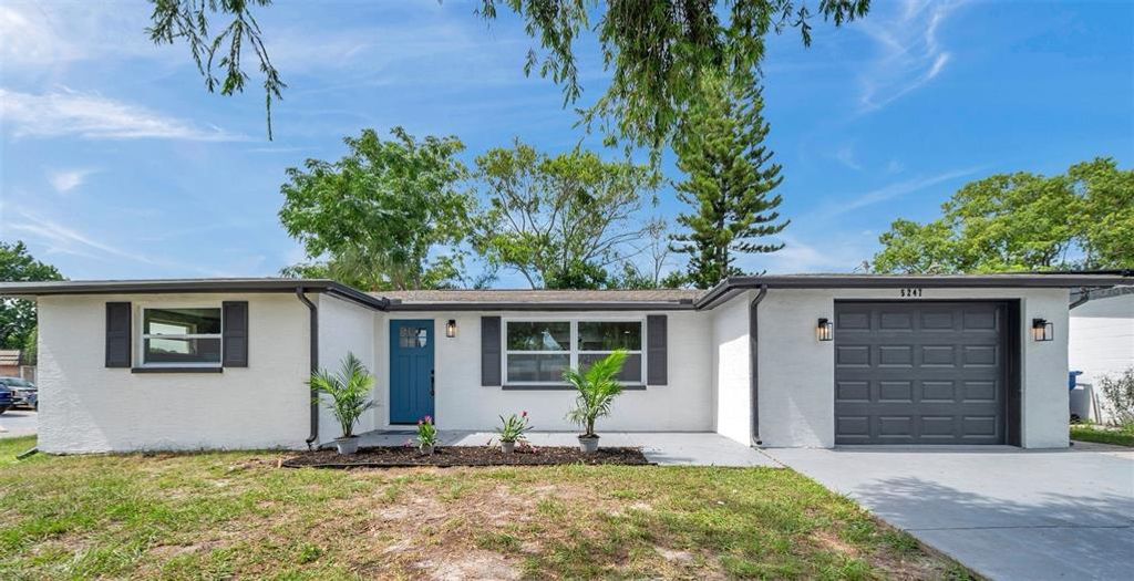 5247 SEAFOAM DRIVE, New Port Richey, FL 34652