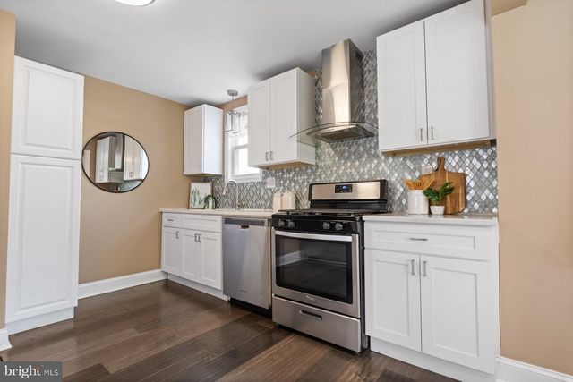 402 BAYSIDE DR, Baltimore, MD 21222