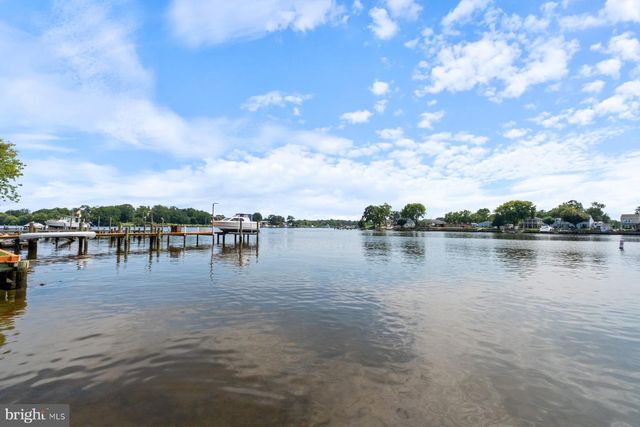 402 BAYSIDE DR, Baltimore, MD 21222