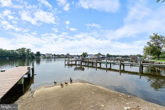 402 BAYSIDE DR, Baltimore, MD 21222