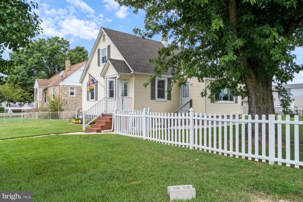 402 BAYSIDE DR, Baltimore, MD 21222
