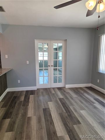 8219 W Trotter Lane, Homosassa, FL 34446