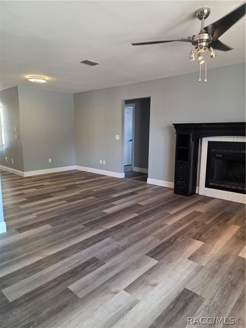 8219 W Trotter Lane, Homosassa, FL 34446