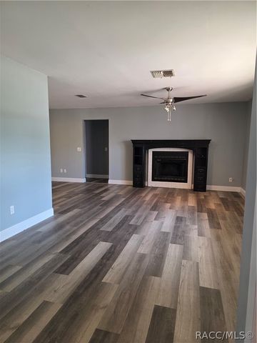 8219 W Trotter Lane, Homosassa, FL 34446