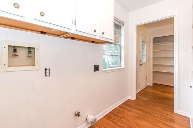 805 Thornwood Drive, Shenandoah, TX 77381