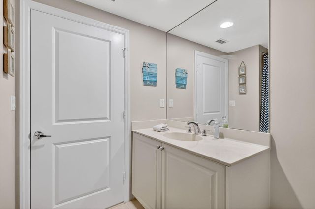 415 NW Flagler Avenue 403, Stuart, FL 34994