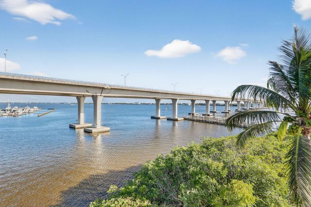 415 NW Flagler Avenue 403, Stuart, FL 34994
