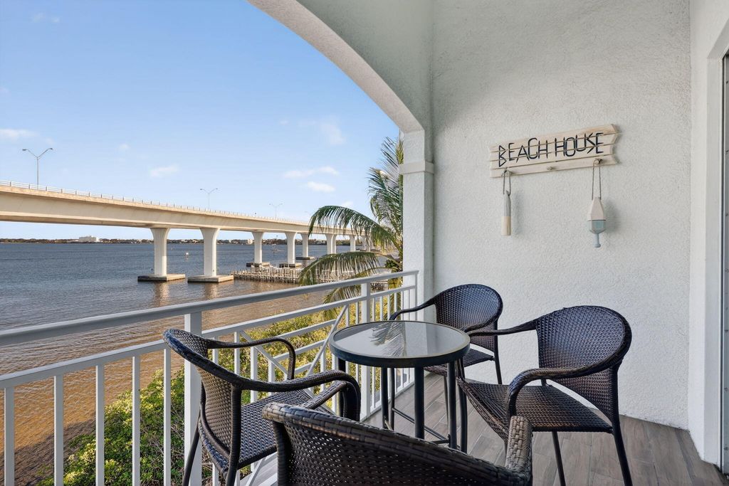 415 NW Flagler Avenue 403, Stuart, FL 34994