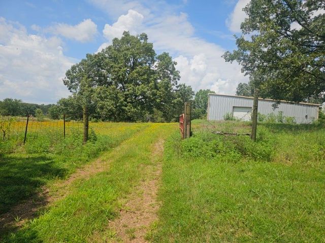 1507 Hollywood Place, Lavaca, AR 72941