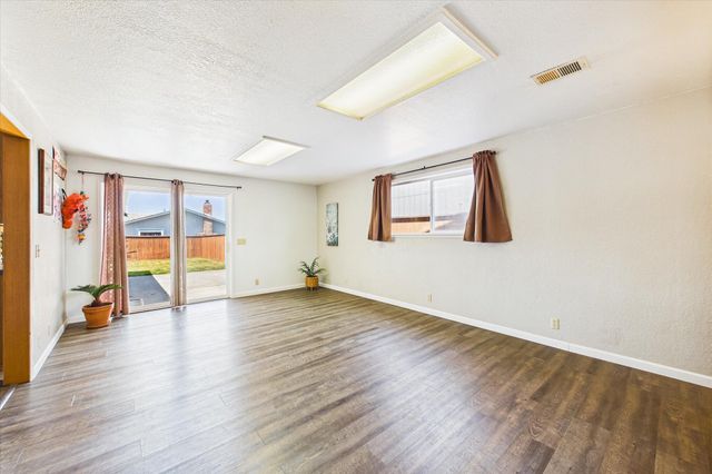 2393 Ohio Street, Myrtletown, CA 95501